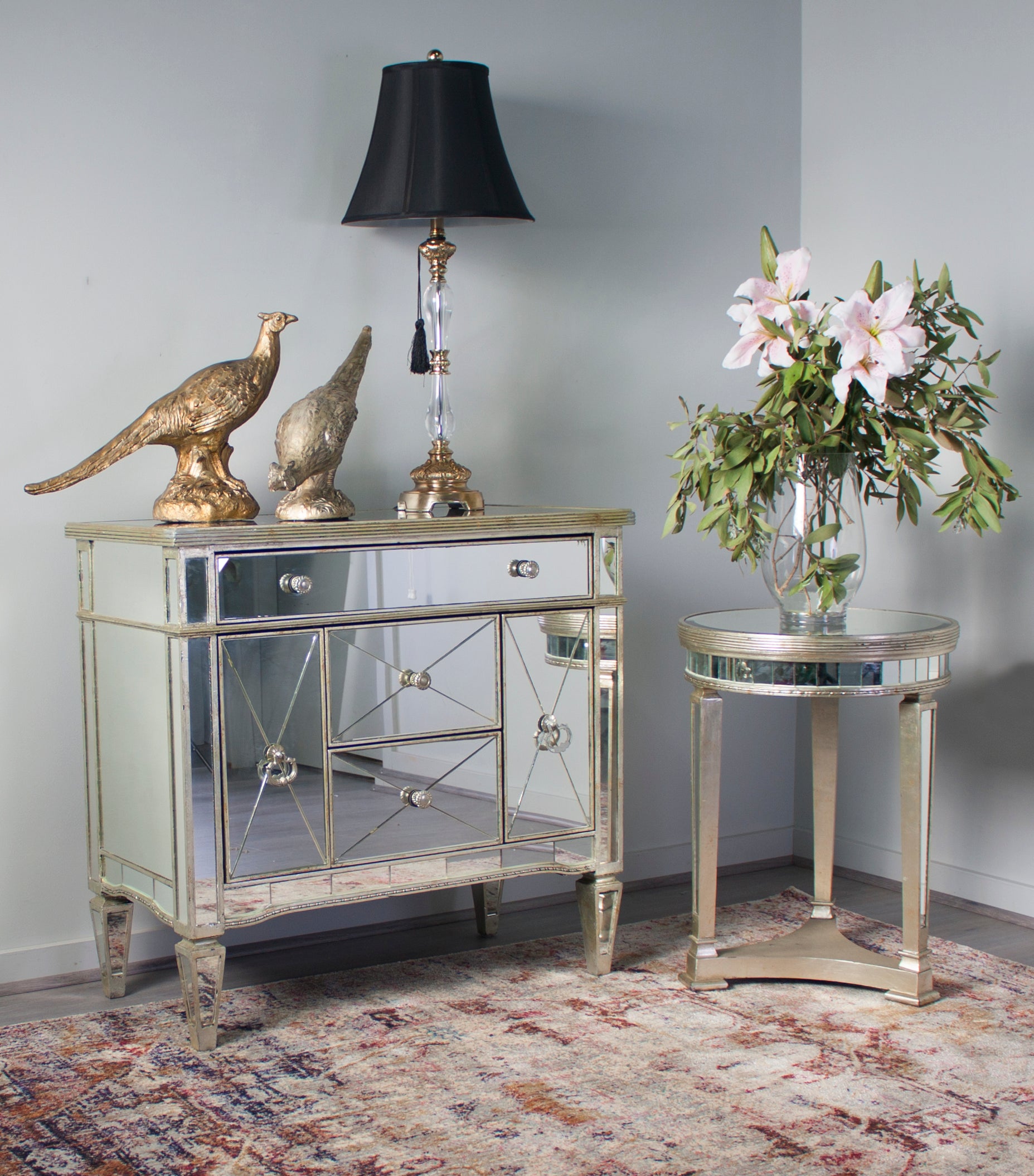 Mirrored Dresser Nightstand 5 Drawers Antique Ribbed Gold Leaf Hollywood Style