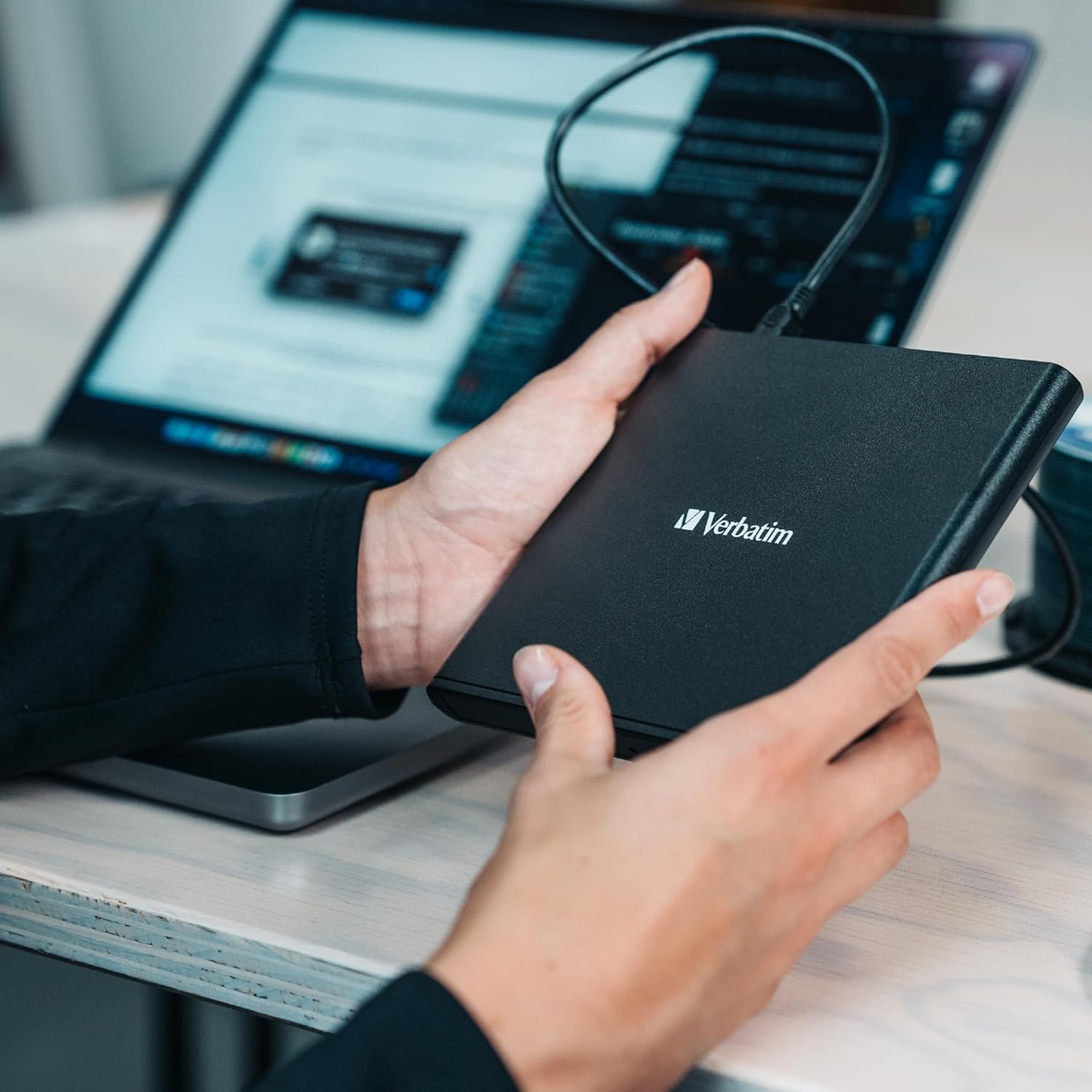 Verbatim External Slimline Mobile CD/DVD Writer