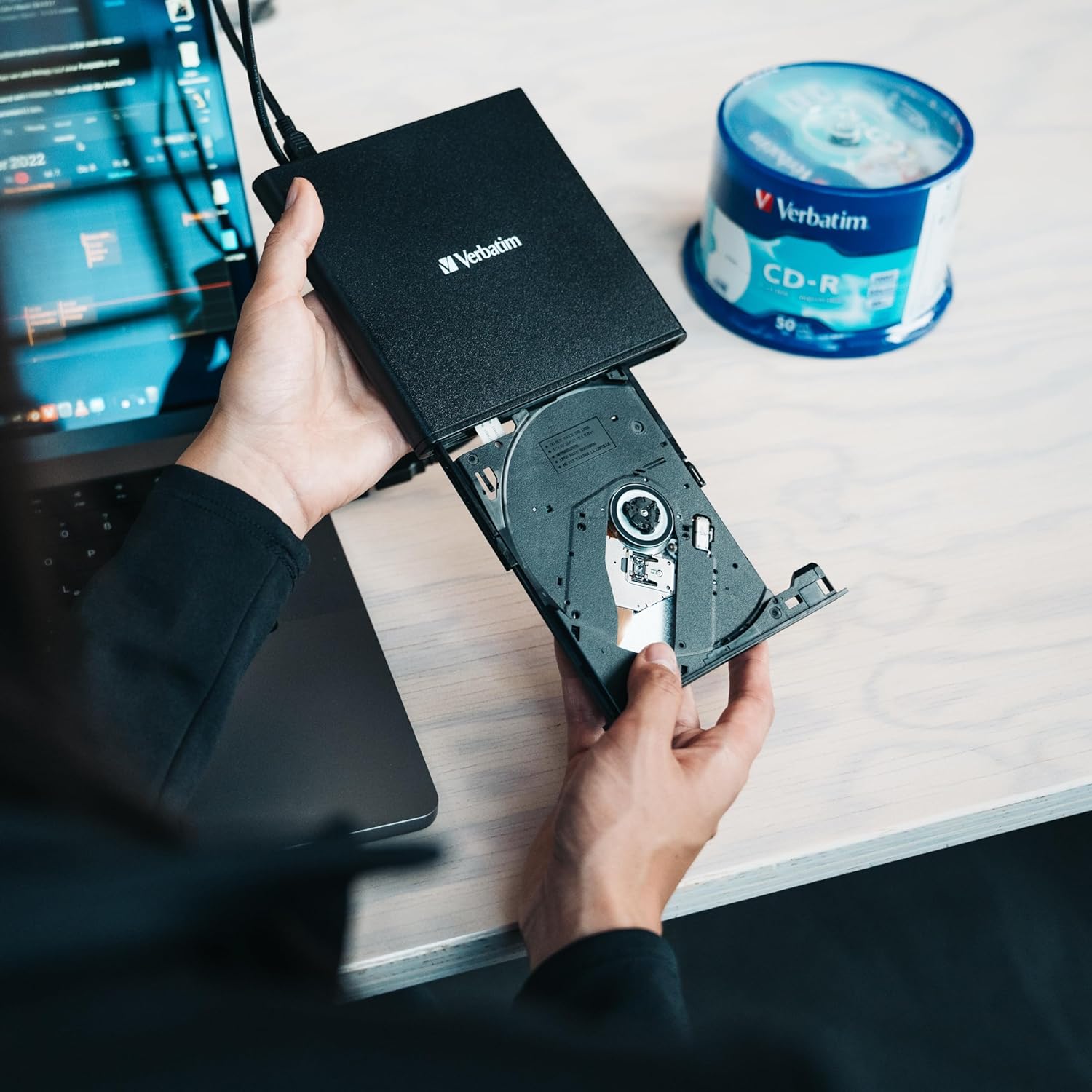 Verbatim External Slimline Mobile CD/DVD Writer