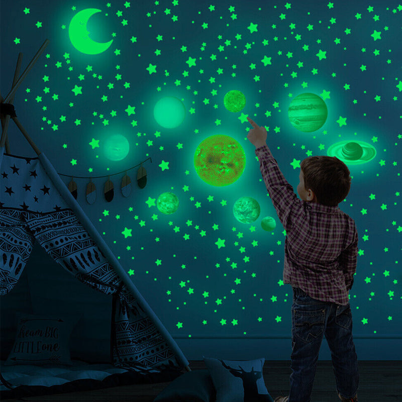525 Pcs Luminous Solar System Glow in the Dark Wall Ceiling Stickers