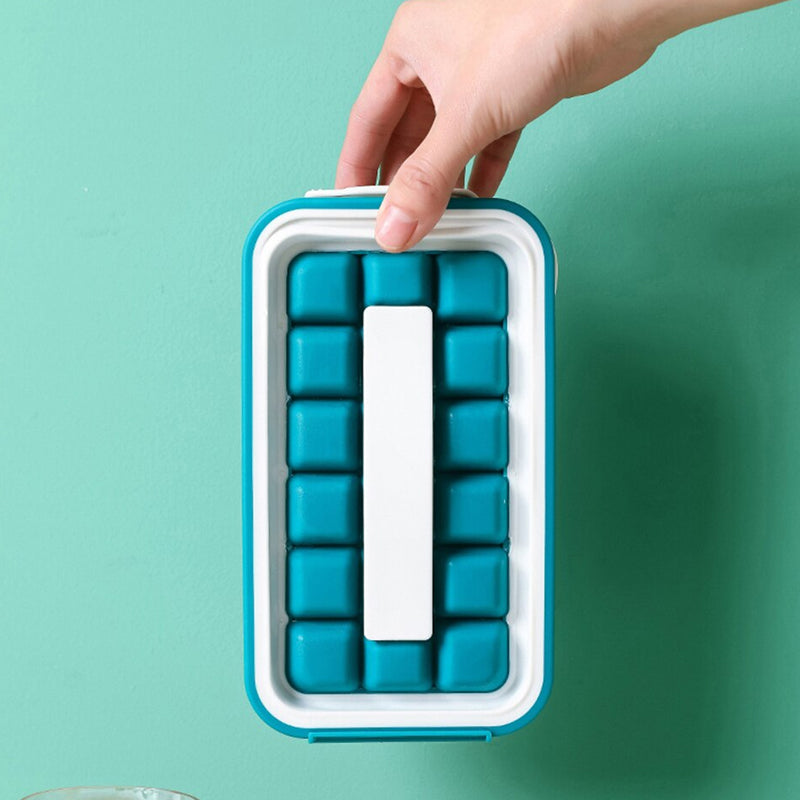 Water Tight Stackable Quick-Release Silicon Ice Cube Molder with Lid