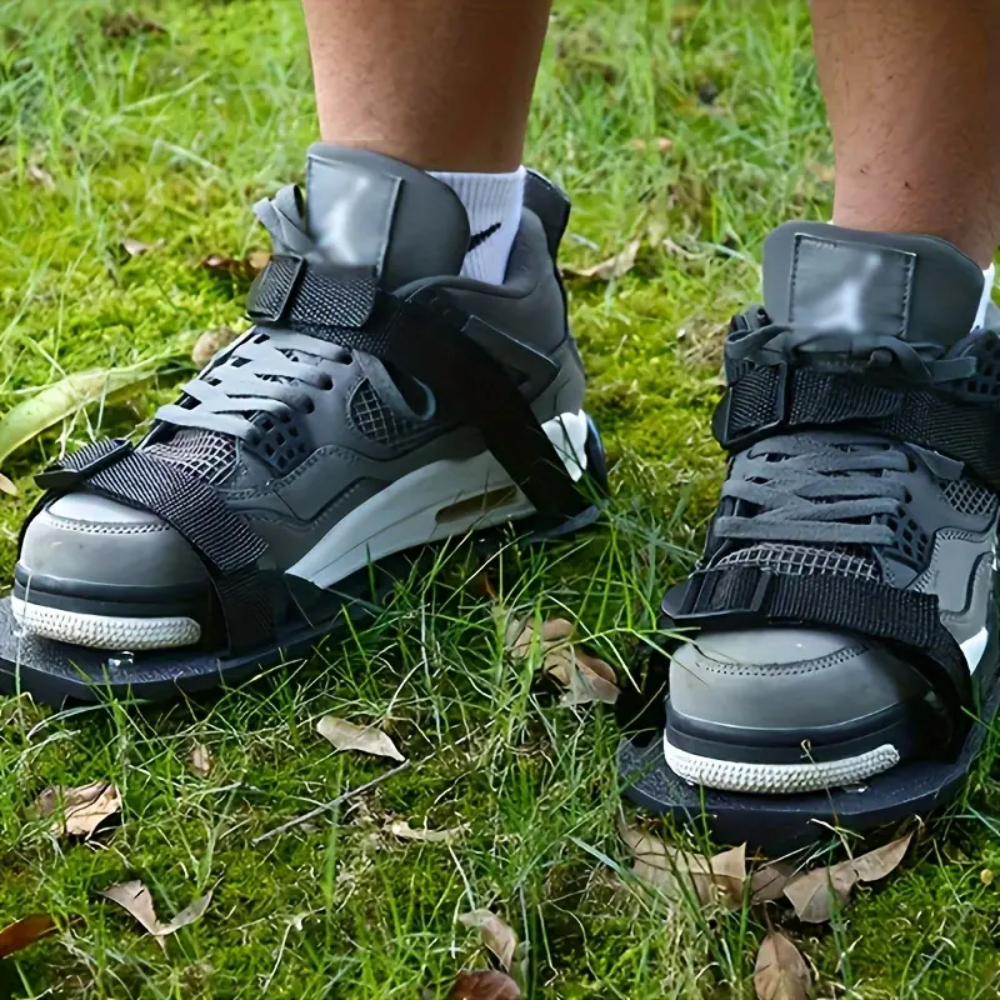 Garden Nail Shoes Yard Grass Cultivator Lawn Aerating Spikes Sandals with Adjustable Straps