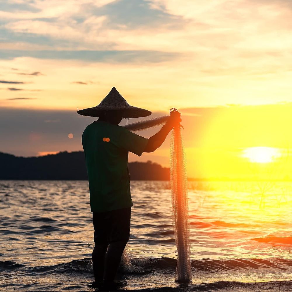 Premium Throwing Fishing Net Durable Nylon and Steel Construction