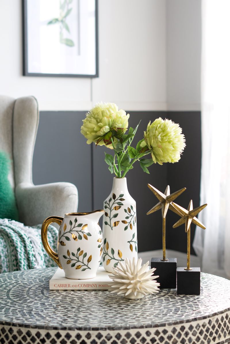 Botanical Decorative Jug 21.5cm Ceramic Classic Vase with Floral Design