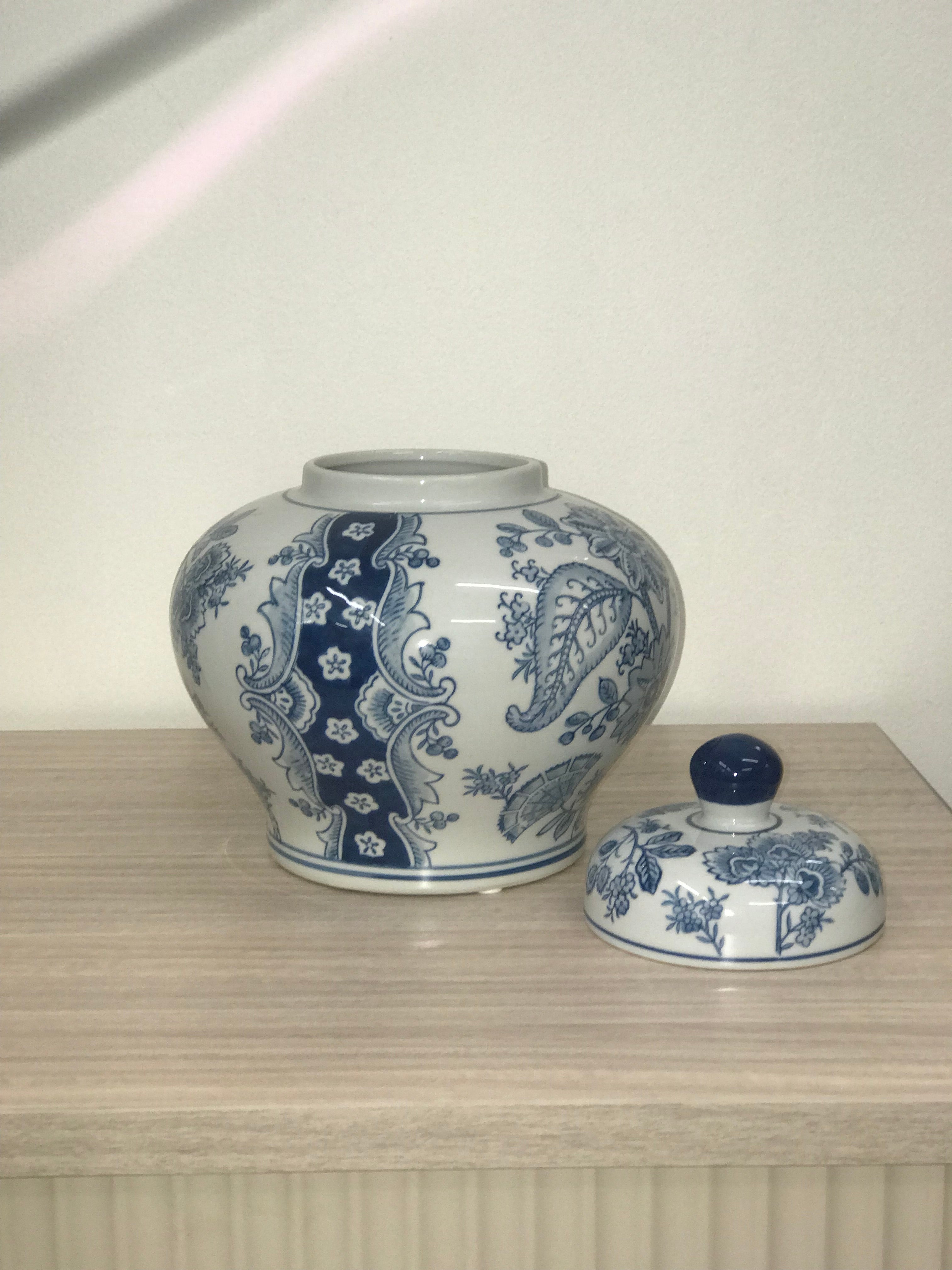 Nanjing Ginger Jar 23cmH Porcelain Decorative Accent with Blue Floral Motifs White