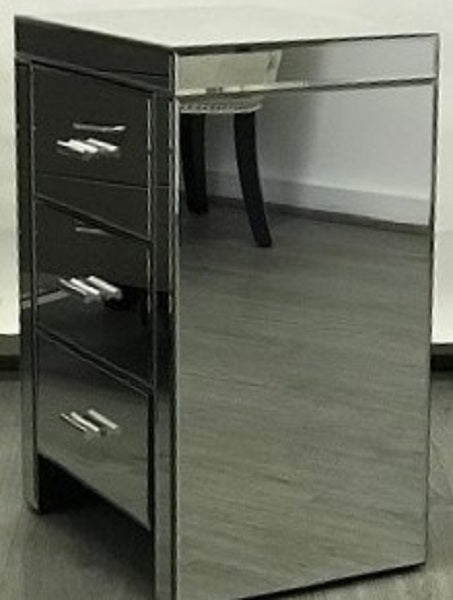 Mirrored Modern Bedside Table with 3 Drawers on Runners – Silver Finish