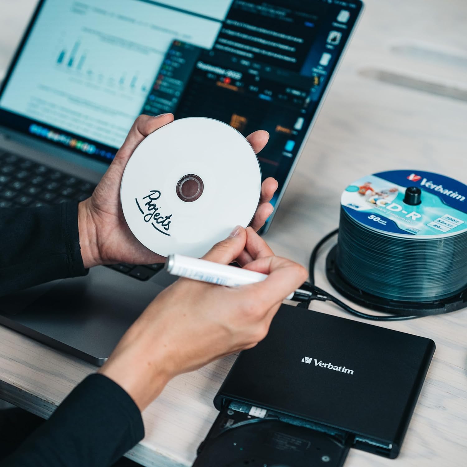 Verbatim External Slimline Mobile CD/DVD Writer