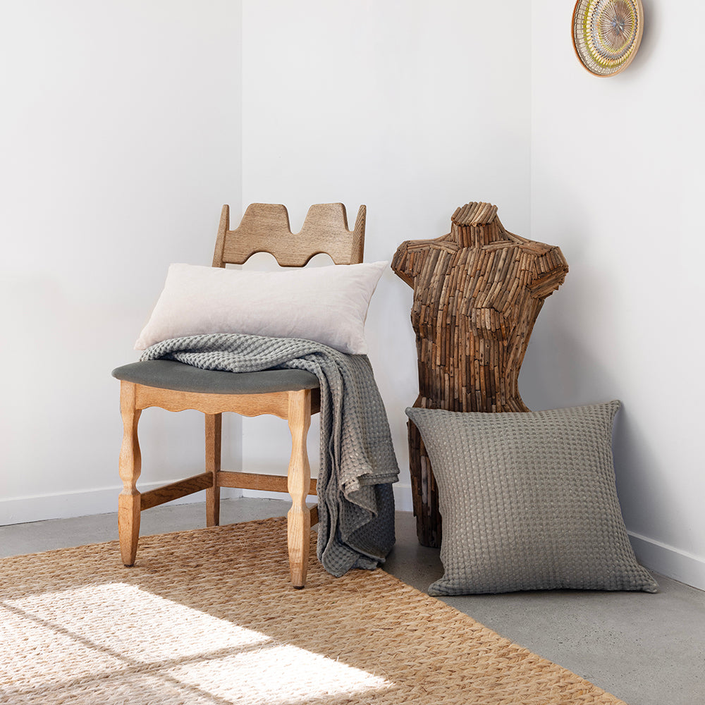 Bambury Velvet Rectangle Cushion - Thistle