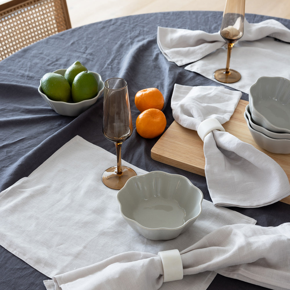 Bambury Linen Round Tablecloth - Charcoal