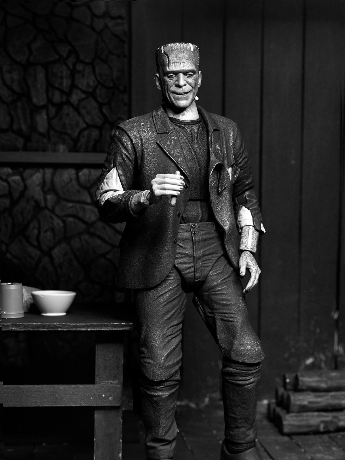 Frankenstein’s Monster B and W Ultimate Action Figure 7” by NECA with Accessories