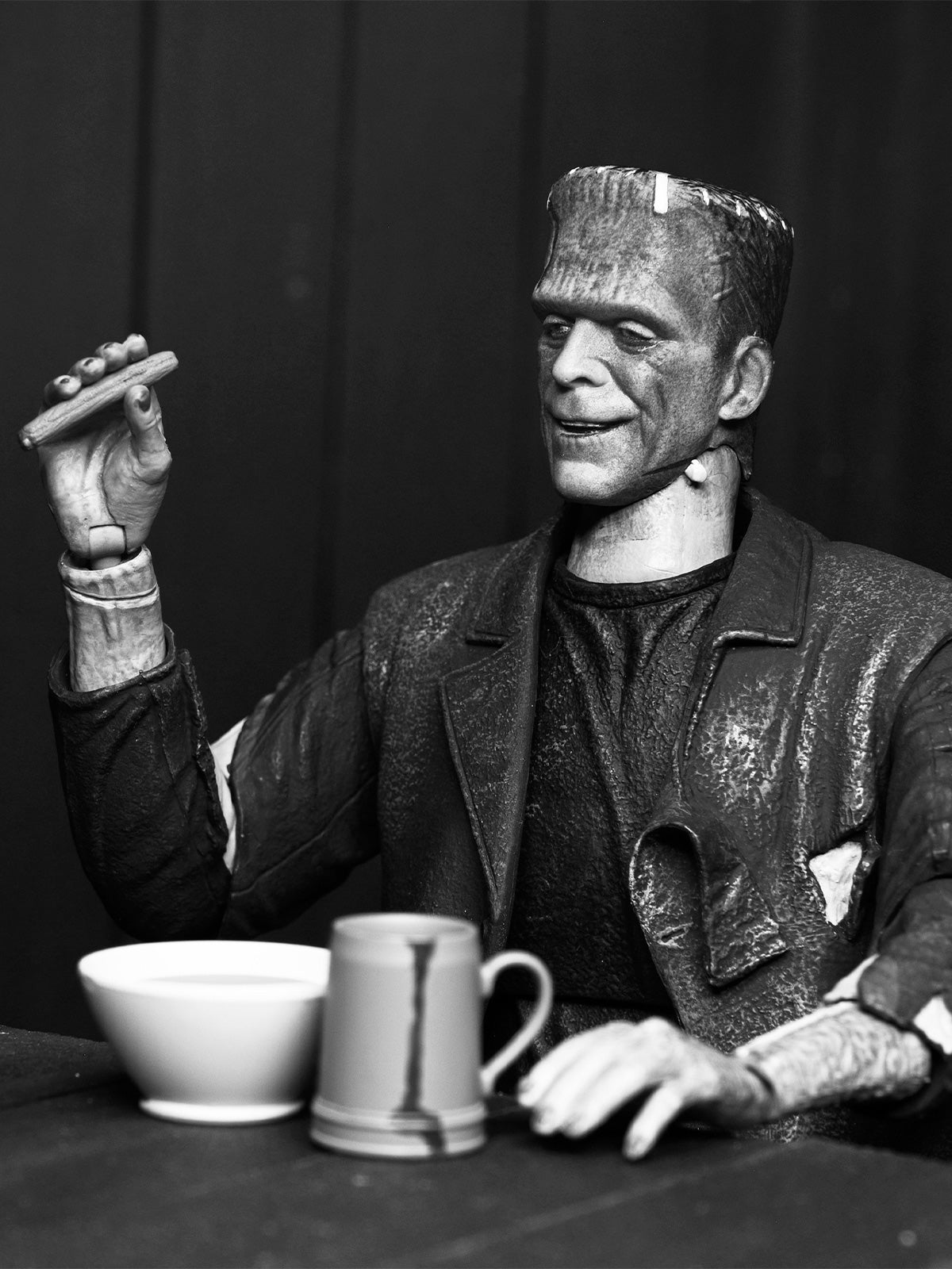 Frankenstein’s Monster B and W Ultimate Action Figure 7” by NECA with Accessories