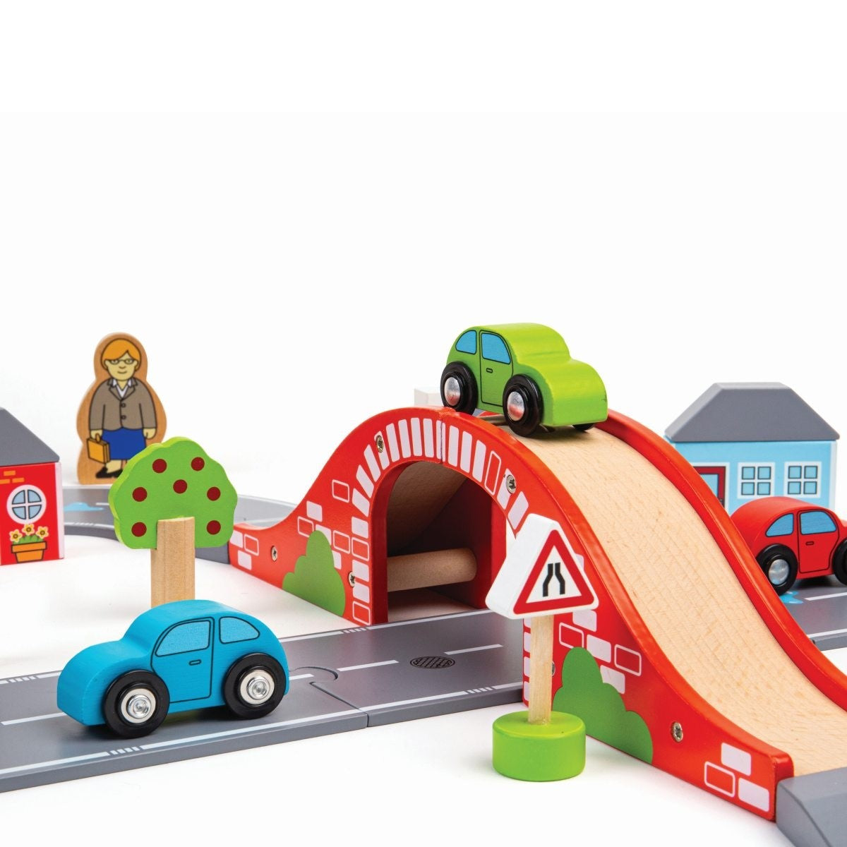 Bigjigs Rail Wooden Figure 8 Road Set Toy Car Track Playset with Accessories