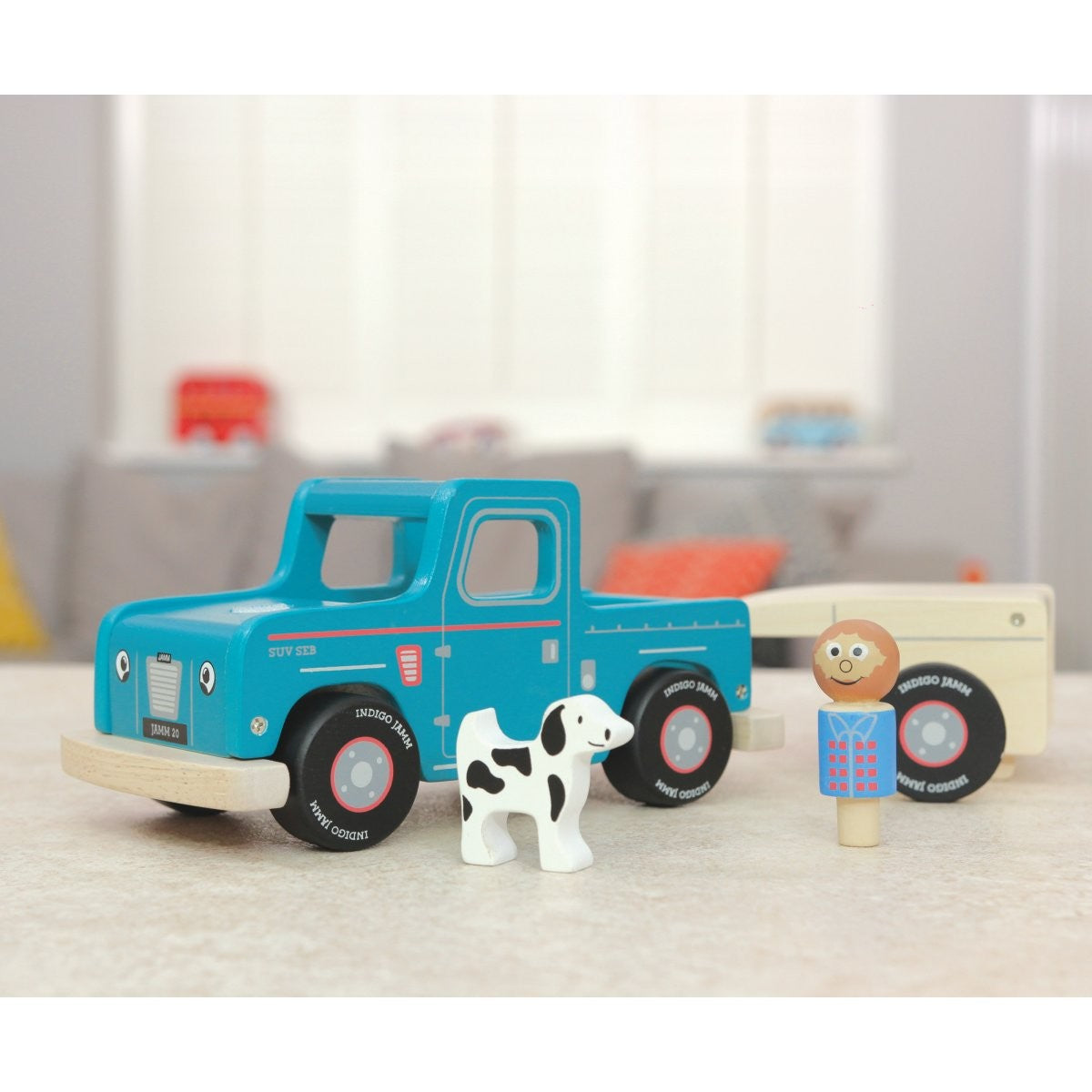 Indigo Jamm SUV Seb Farm 4x4 Wooden Off-Road Adventure Vehicle with Peg Farmer and Dog