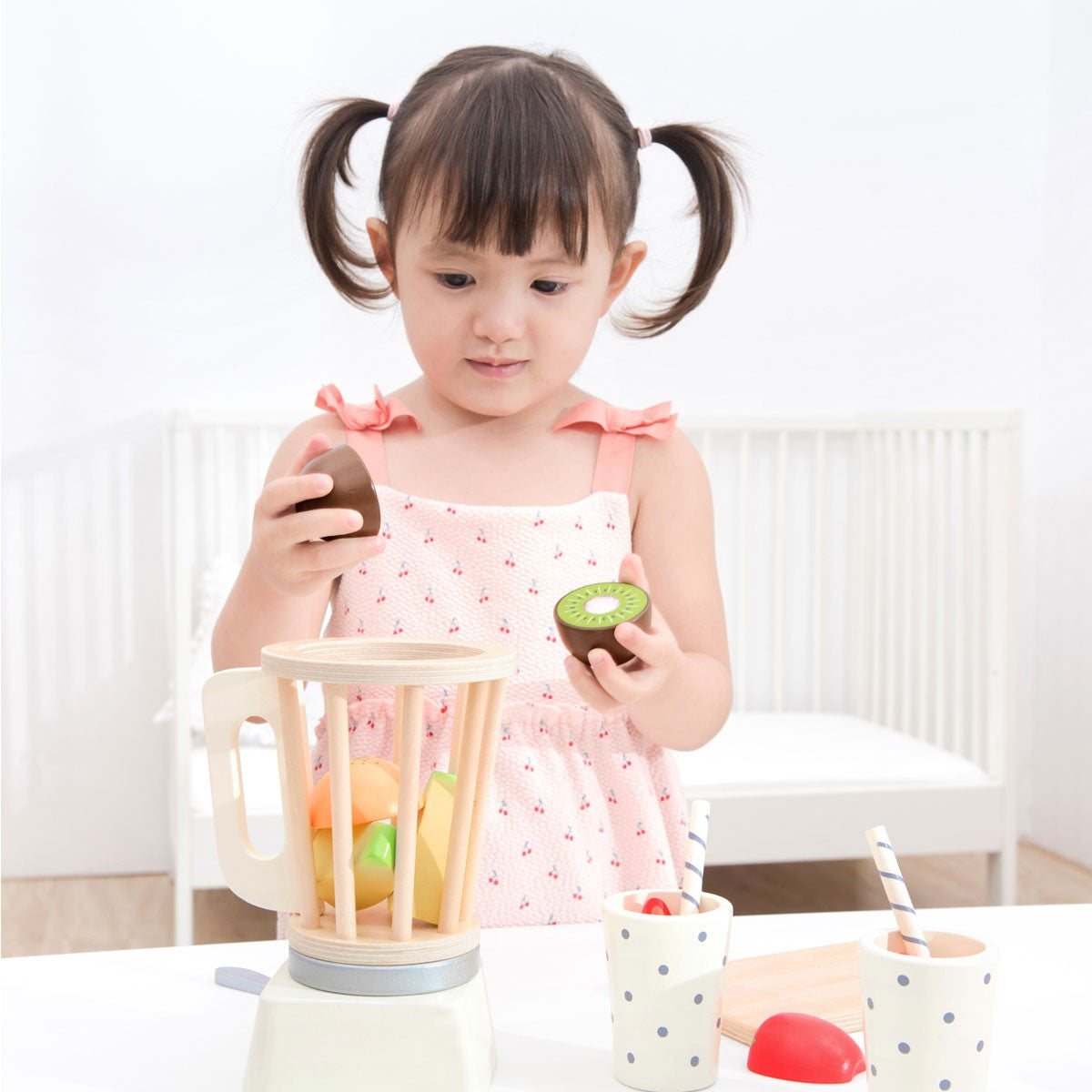 New Classic Toys Smoothie Blender Pretend Play Toy for Toddlers